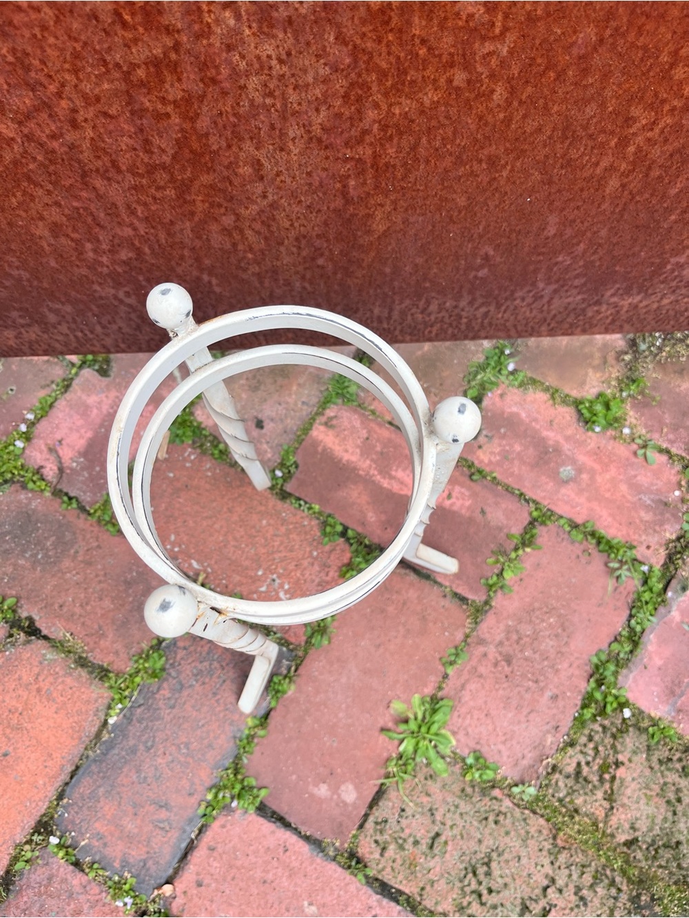 Vintage White Wrought Iron Plant Stand – Twisted Legs Shabby Chic - Picture 4 of 7